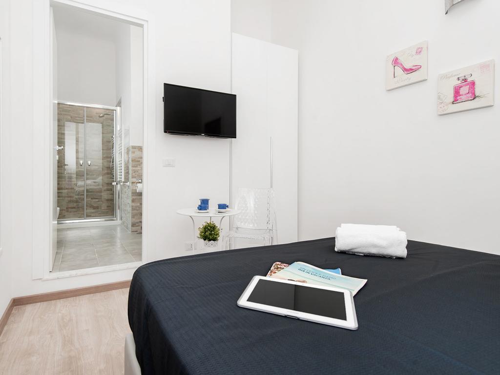 Black Rooms Colosseo โรม ห้อง รูปภาพ