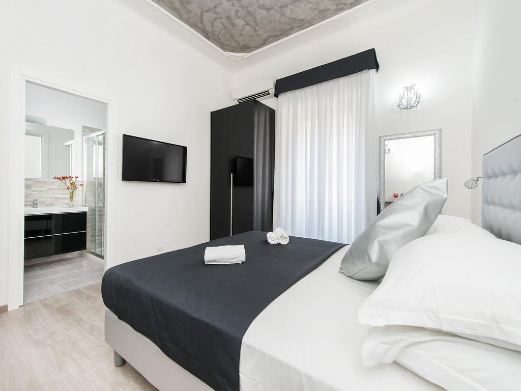 Black Rooms Colosseo โรม ห้อง รูปภาพ