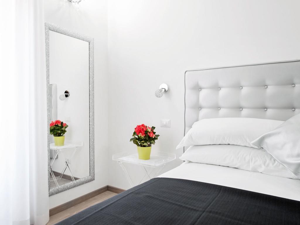Black Rooms Colosseo โรม ห้อง รูปภาพ