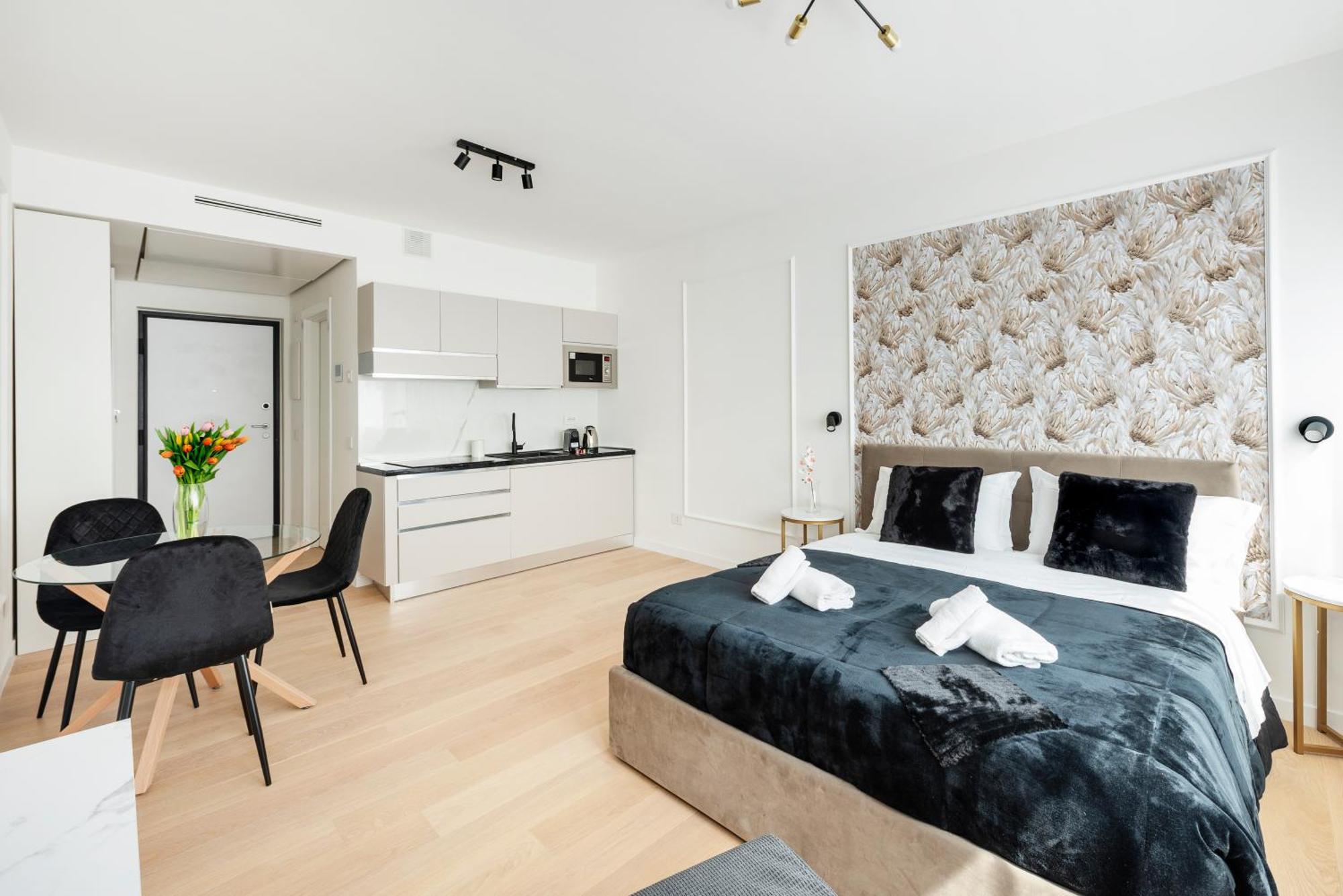 Black Rooms Colosseo โรม ภายนอก รูปภาพ