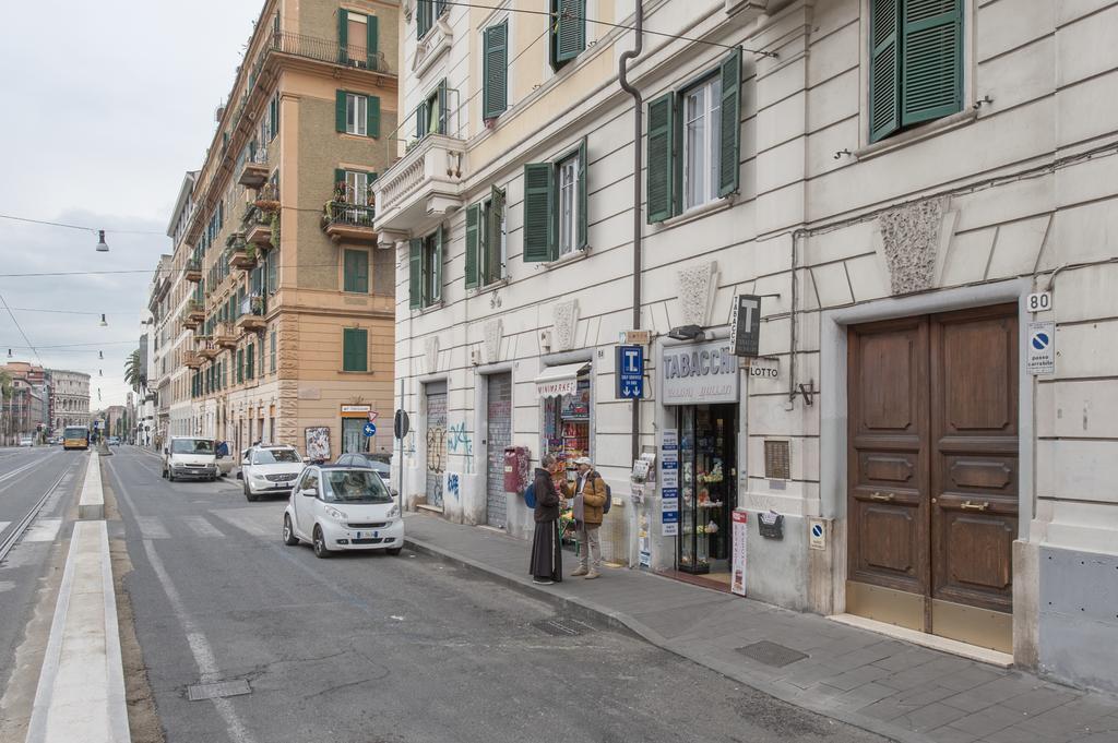 Black Rooms Colosseo โรม ภายนอก รูปภาพ