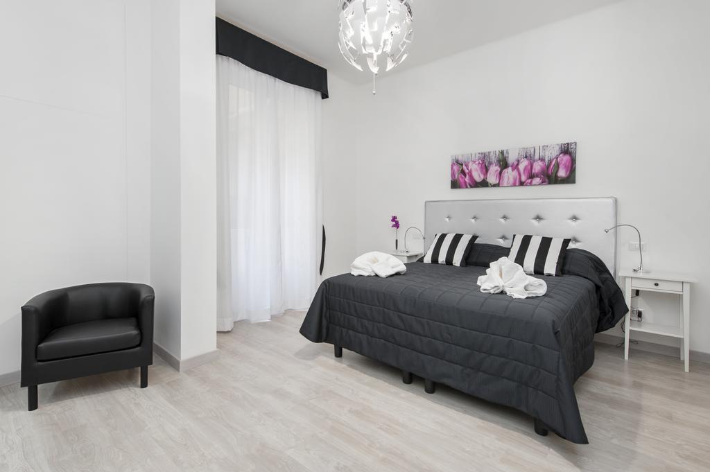 Black Rooms Colosseo โรม ภายนอก รูปภาพ