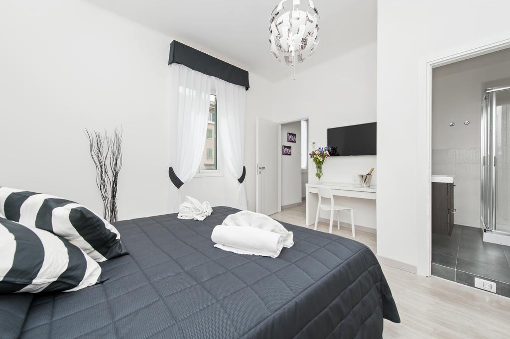 Black Rooms Colosseo โรม ภายนอก รูปภาพ