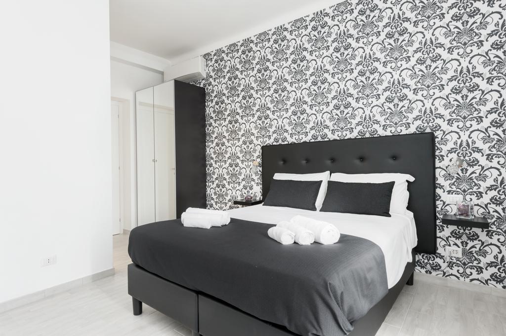 Black Rooms Colosseo โรม ภายนอก รูปภาพ
