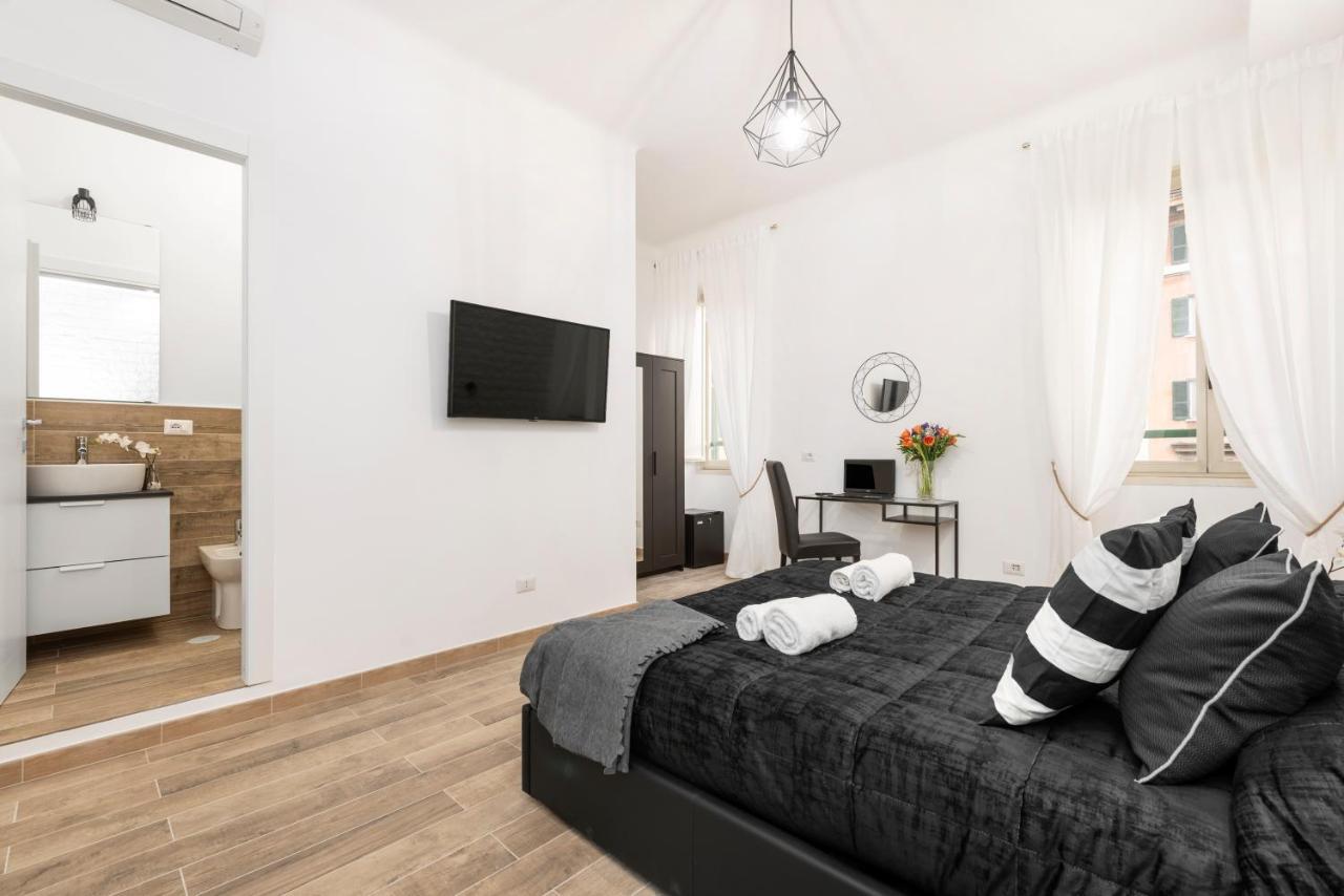 Black Rooms Colosseo โรม ภายนอก รูปภาพ